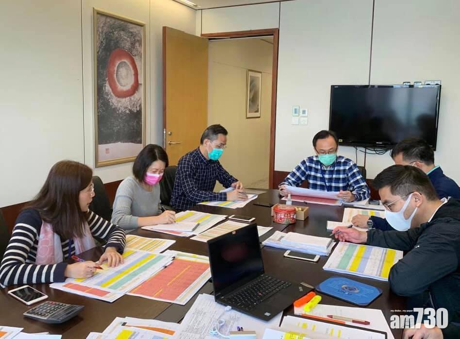 【湖北港人】逾450人冀乘首班包機回港