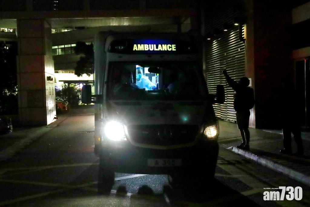 【新冠肺炎】多輛救護車 入機場接乘客送院