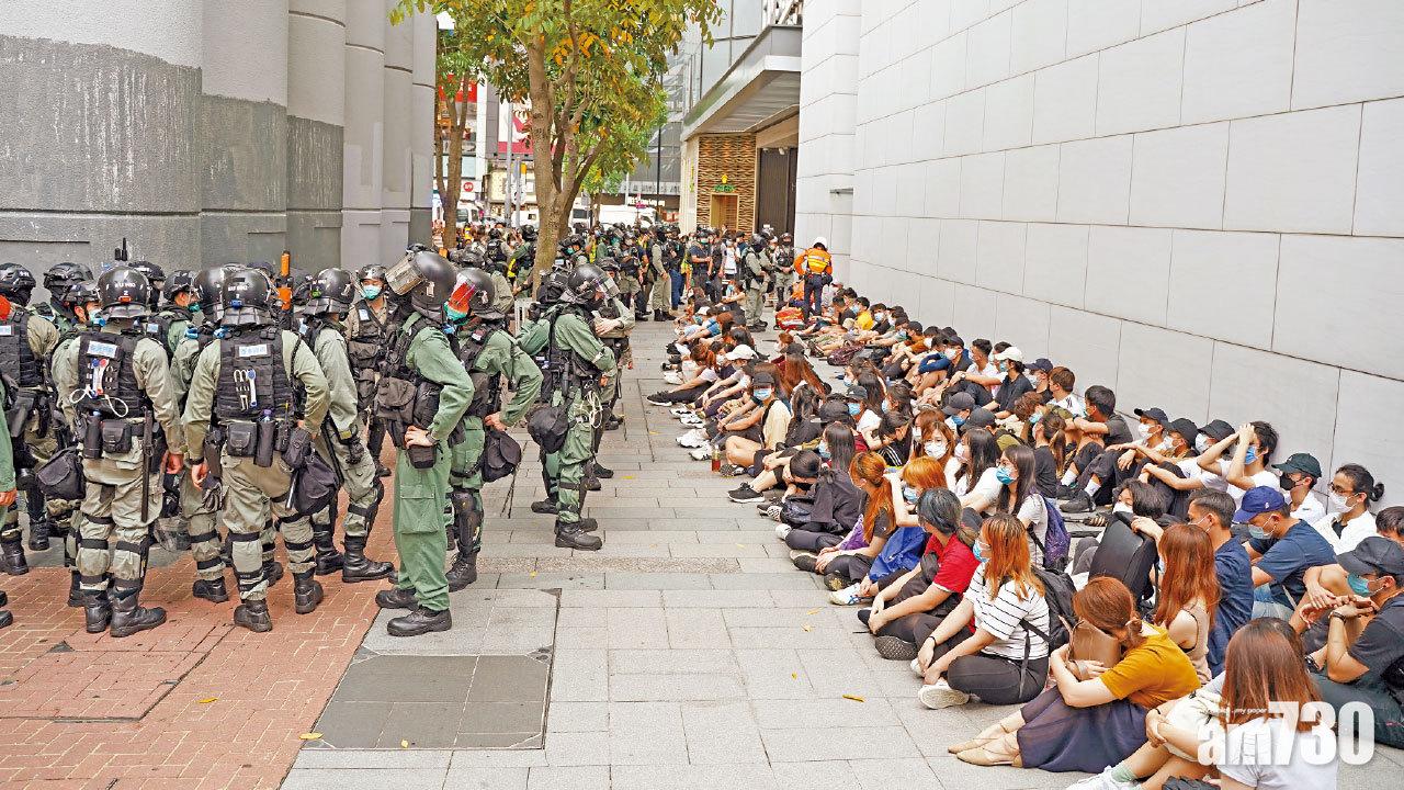 人大表決港國安法前夕 多區集結警拘逾360人