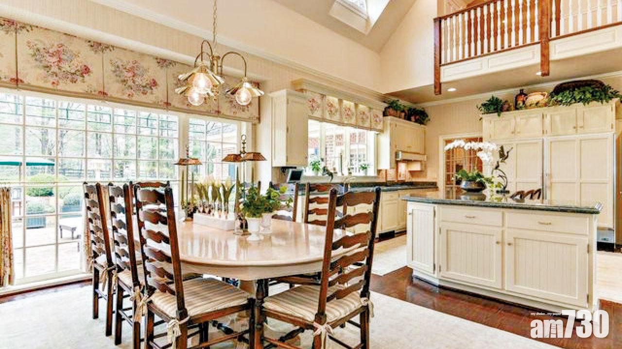 豪宅別有洞天  地下室藏小鎮