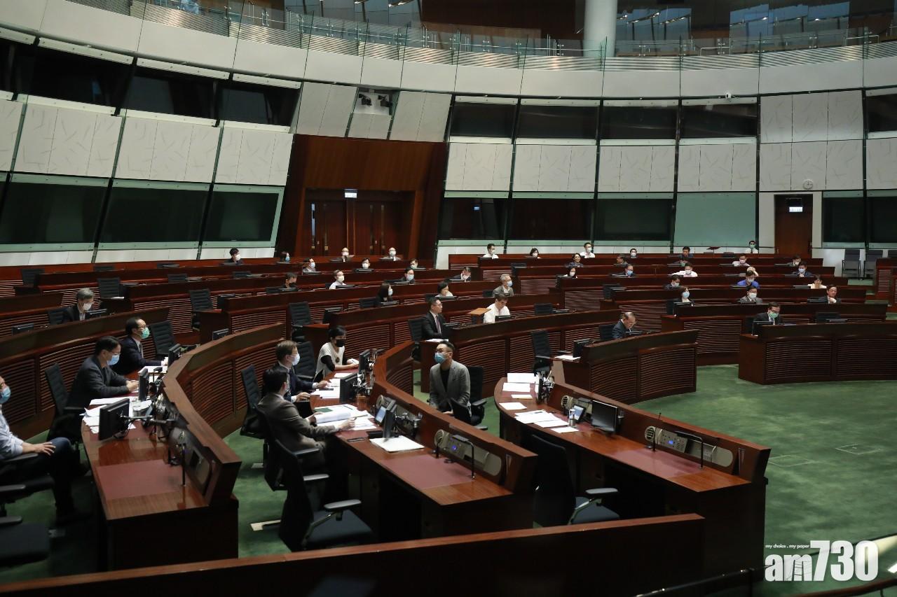 旅館業修例通過增發牌規管   議員關注忽略共享民宿