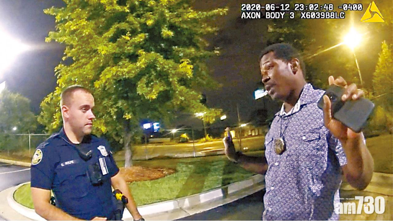 觸發示威快餐店被燒 美再有黑人遭警截查身亡