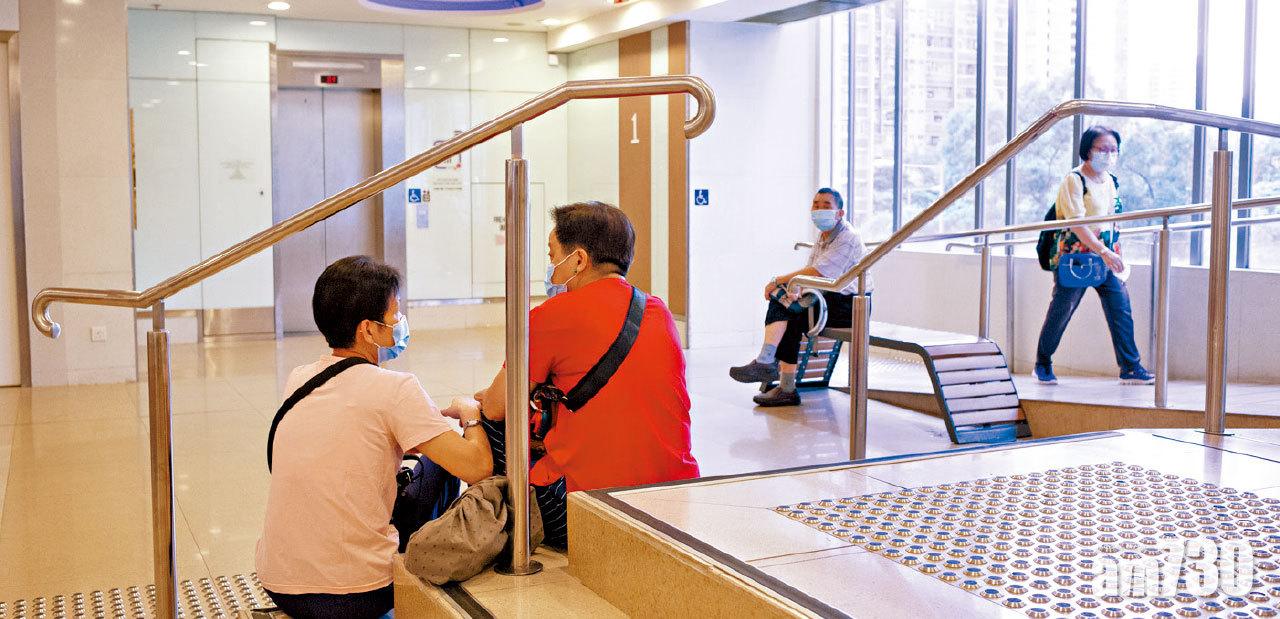 室內公眾場所須戴口罩 半裸男違例遭票控