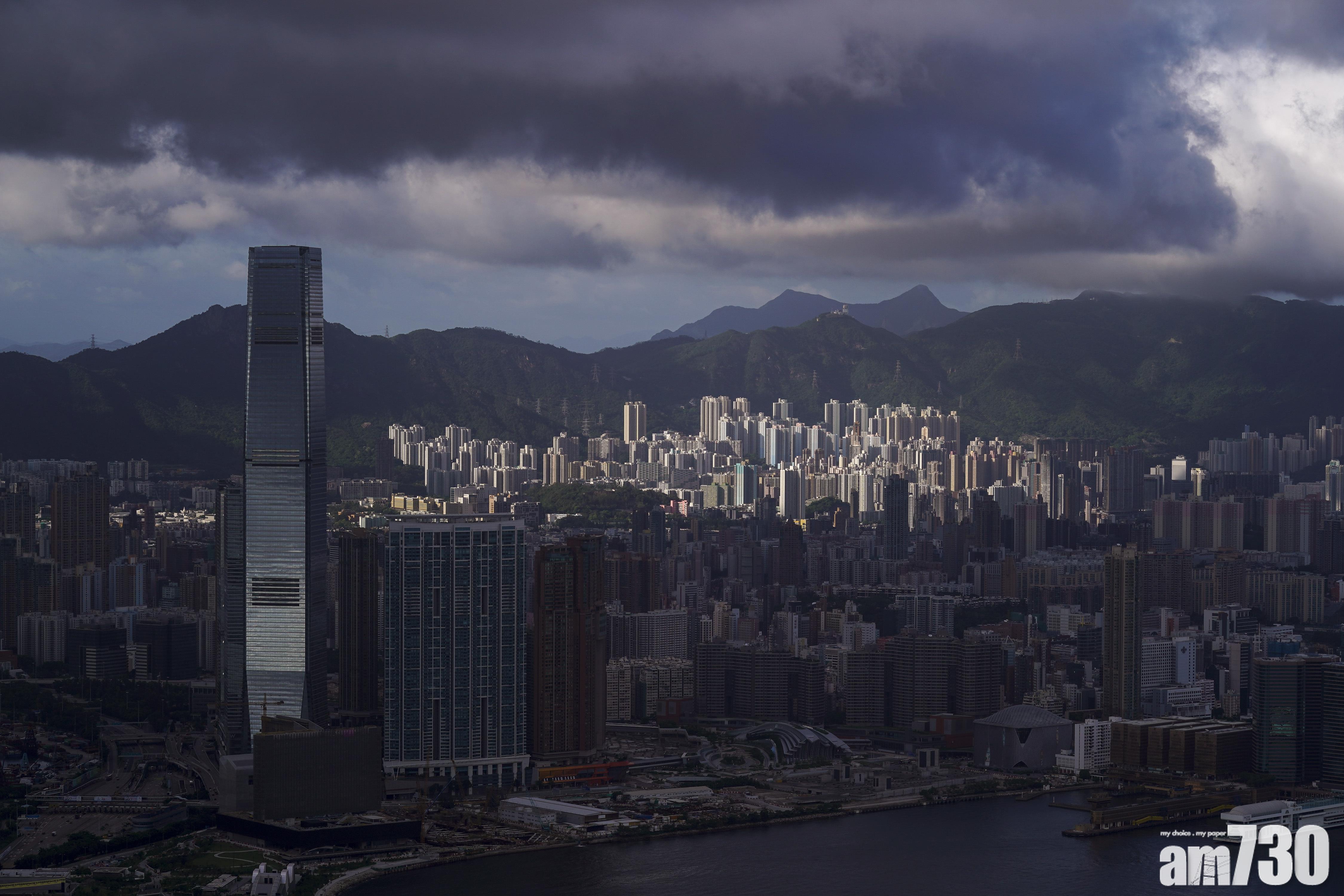 港7月PMI轉跌至44.5 疫情反覆憂觸發裁員潮