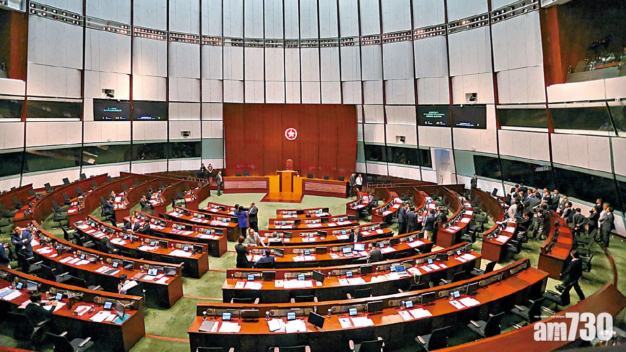 人大決定 現屆立會延任不少於1年 毋須再宣誓 DQ議員留任