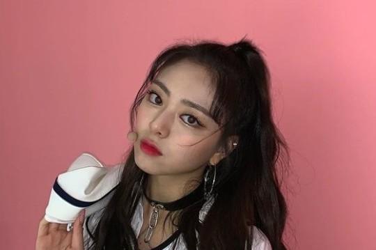【最靚忙內】ITZY成員Yuna展示GIRL CRUSH魅力
