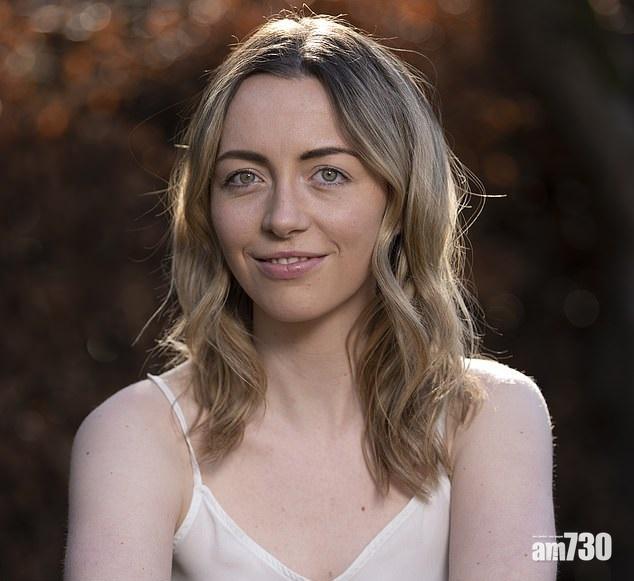 【隱形眼鏡】以為生眼挑針 英女手濕戴con變形蟲入眼險盲