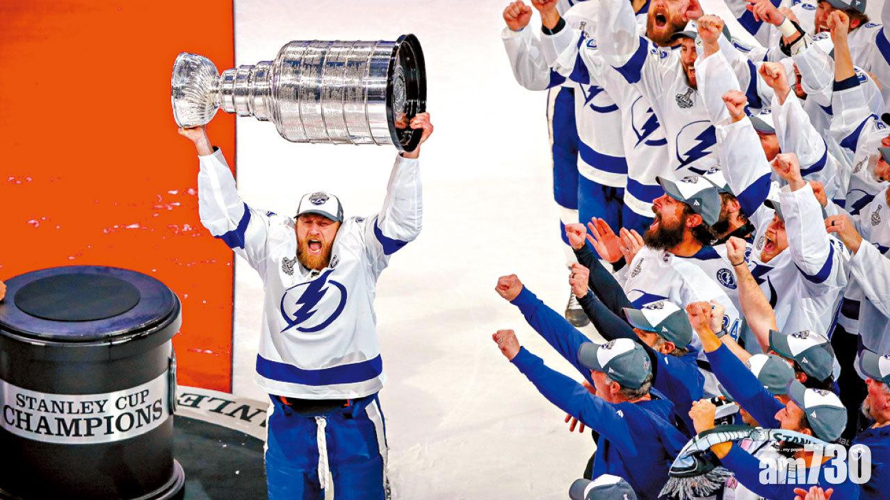 坦帕灣閃電捧史丹利盃