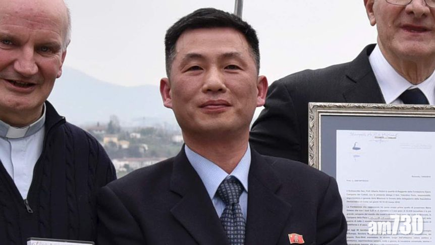 【變節】兩年前失蹤北韓駐意國代辦證實抵南韓  女兒返平壤下落受關注