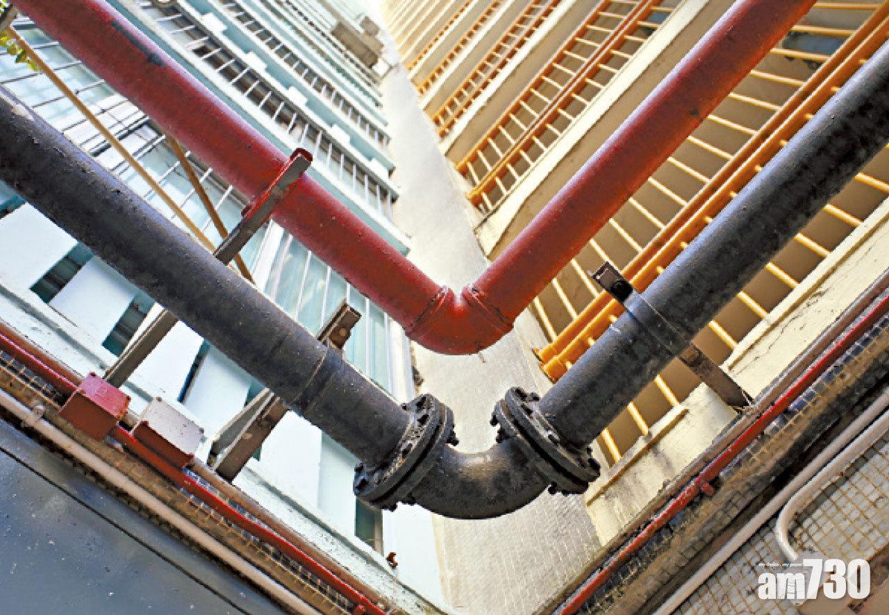 污水驗出病毒 揪彩雲邨10確診  梁卓偉：如連續兩天呈陽性居民須強檢