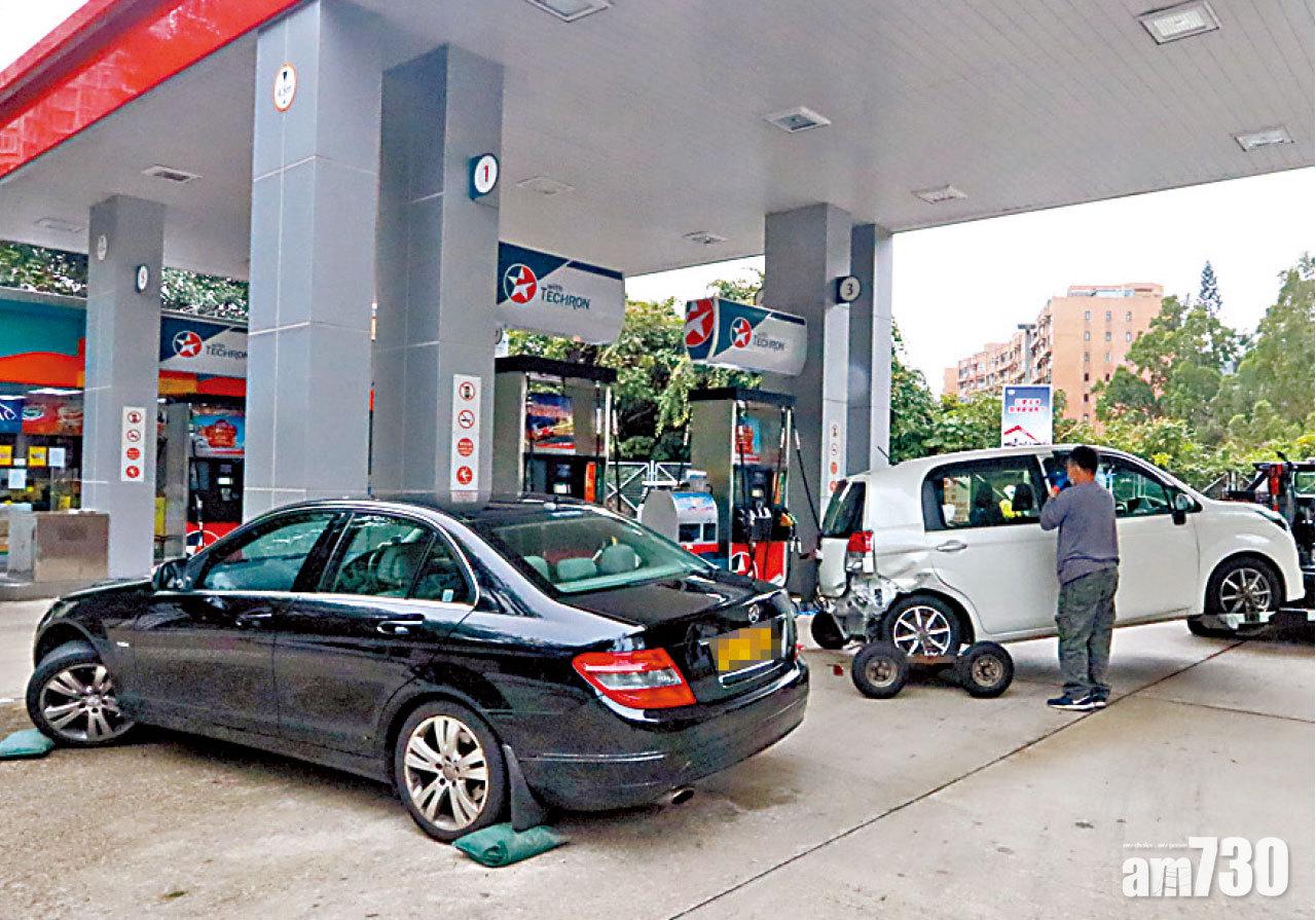 大埔道私家車疑失控衝入油站 女職員浴血夾兩車之間昏迷
