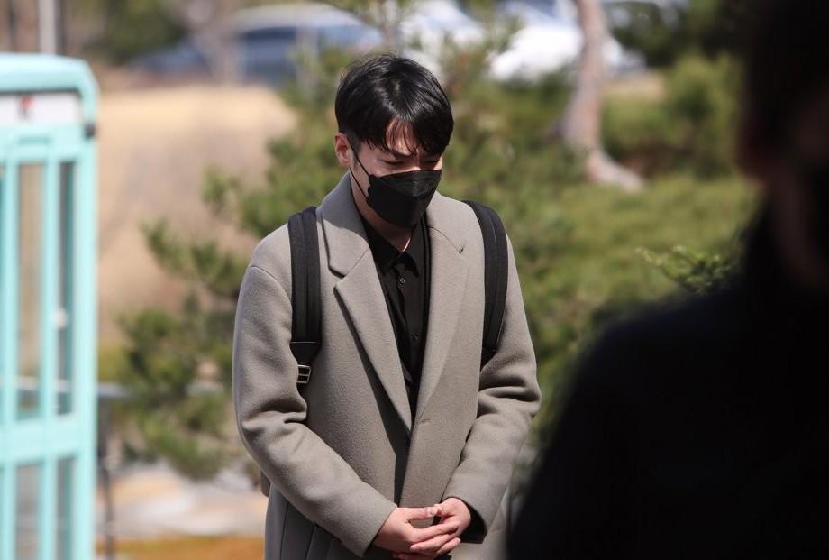 輝晟吸毒案獲判罰錢及緩刑