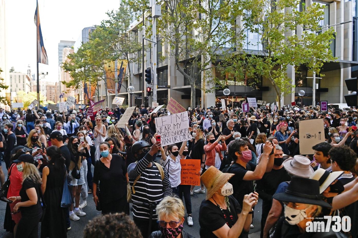 #MeToo｜高官捲性侵指控 澳洲逾40城市黑衣遊行抗議性暴力