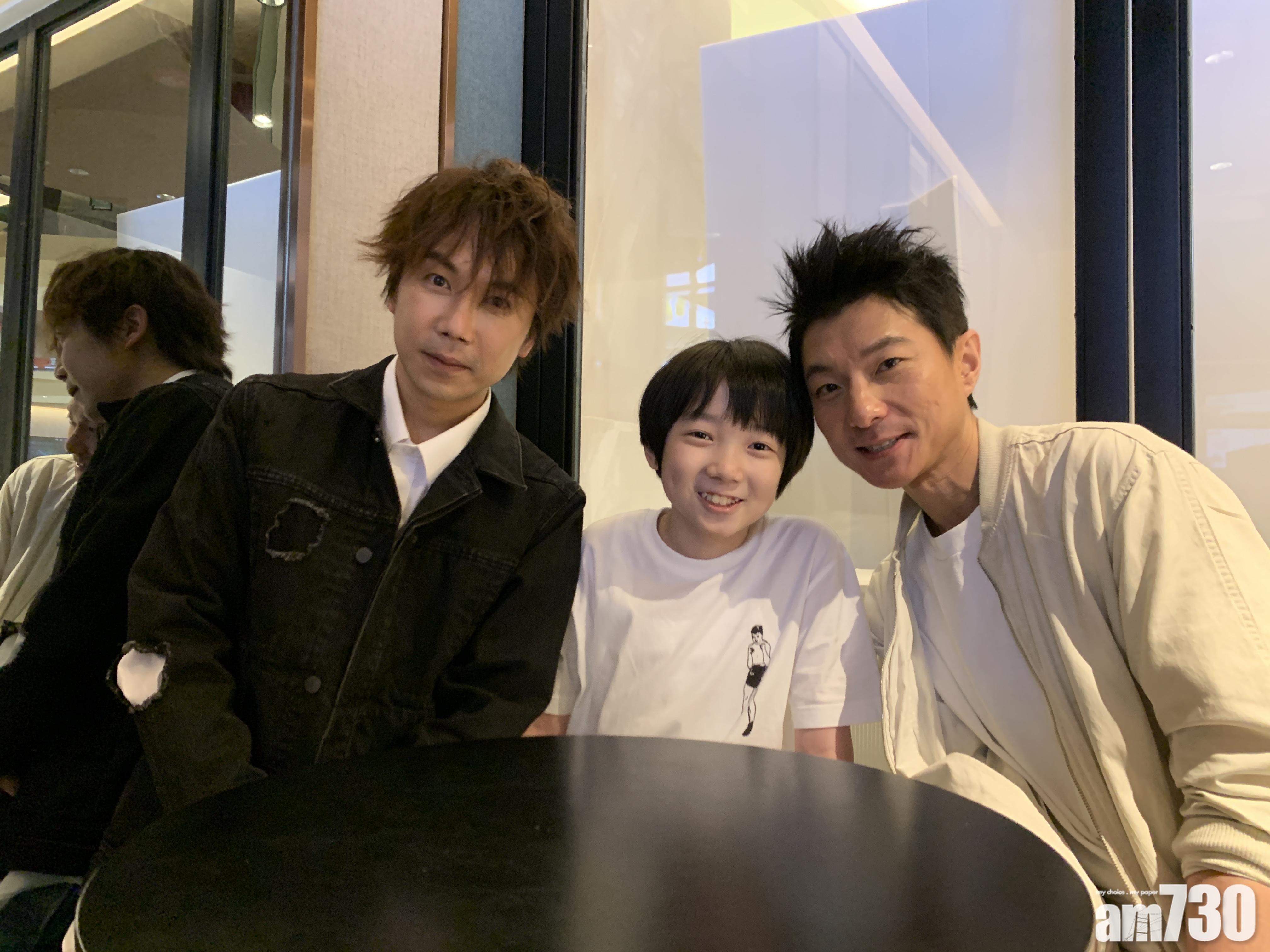 《一秒拳王》上映四日票房逾三百萬 周國賢彈住結他謝票