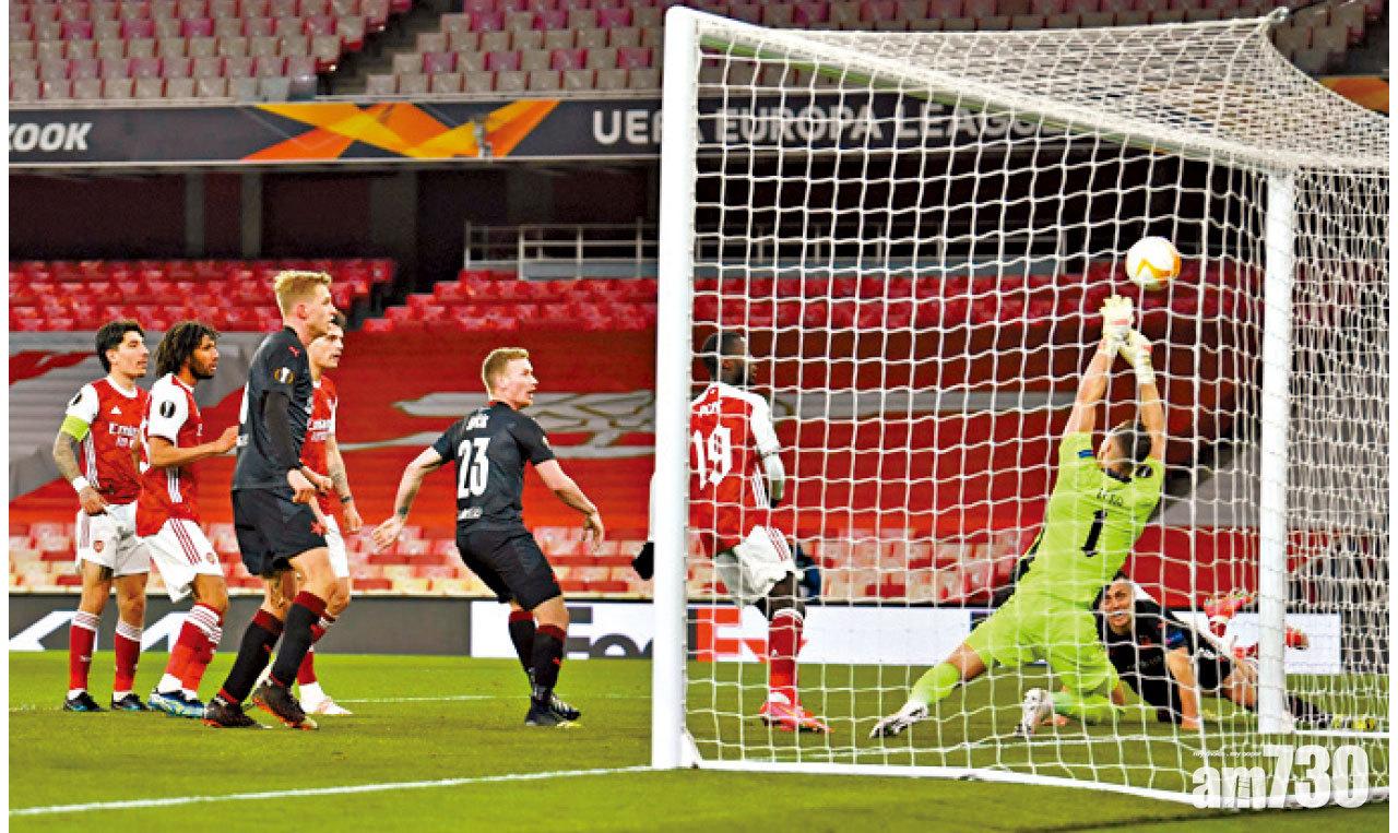 歐霸決戰 阿仙奴晉級要入波 廠兵新星征捷克奇兵