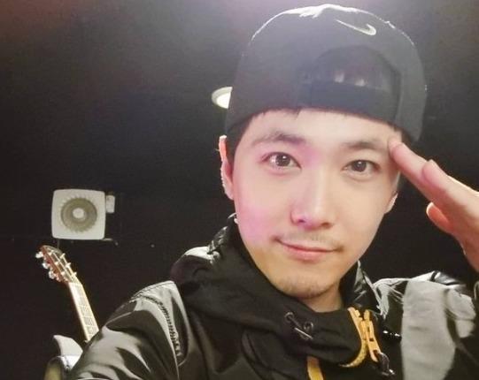 FTIsland李洪基退役 明日開live見fans