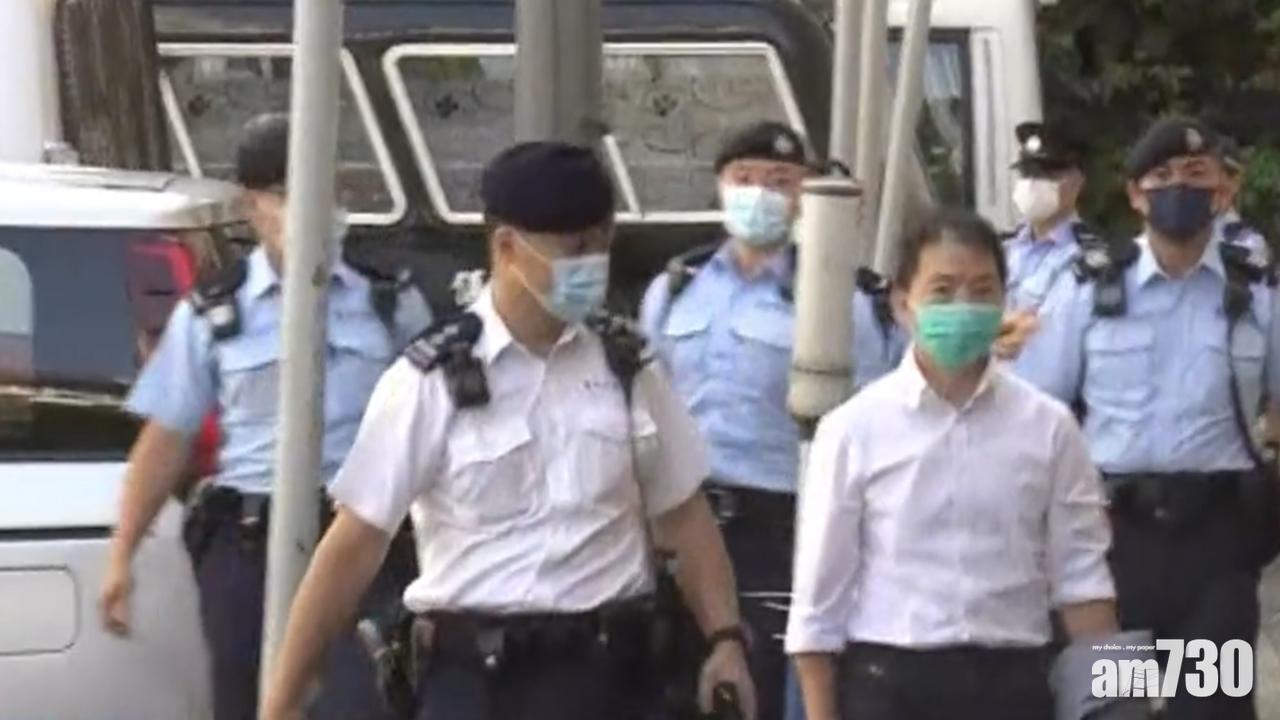 胡志偉保釋奔喪逗留40分鐘 警員押送下殯儀館送別亡父