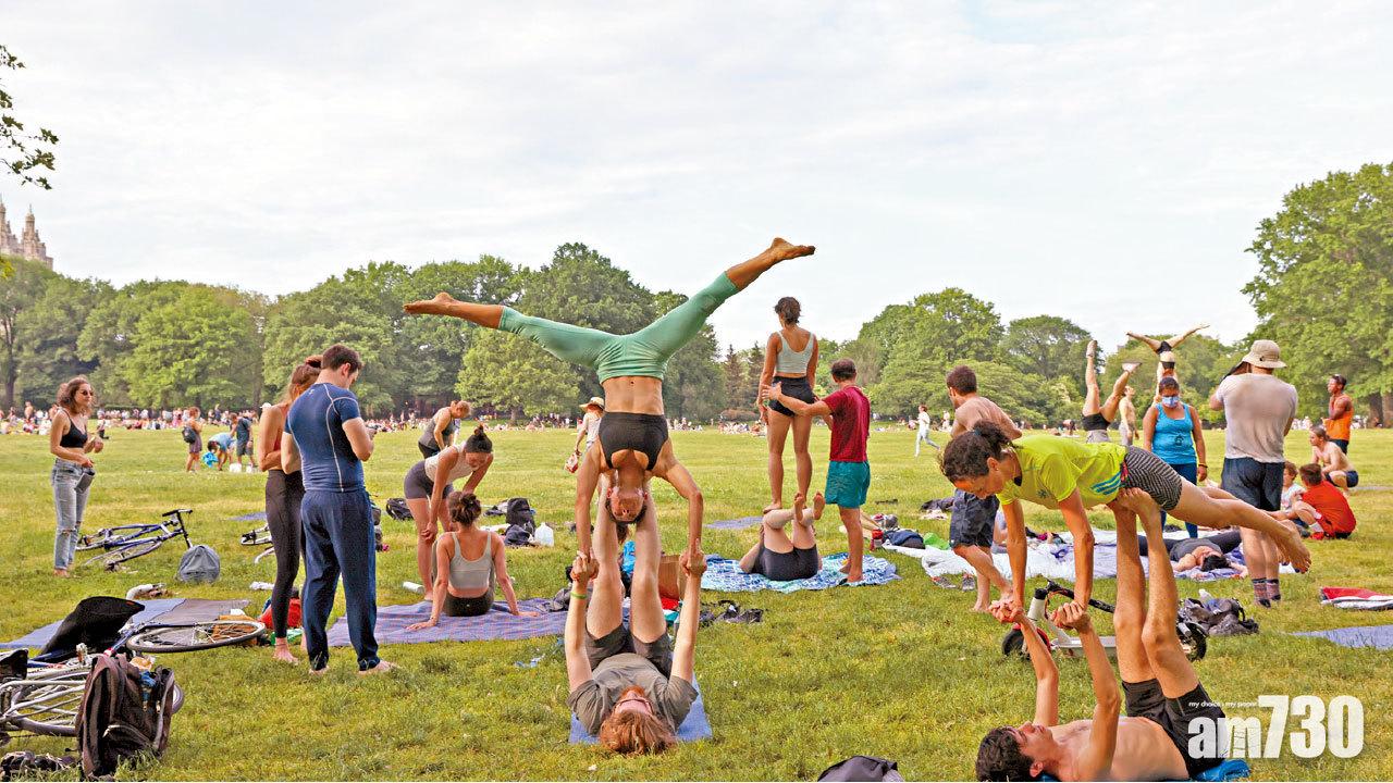 疫苗成效 接種兩劑仍中招 美錄逾萬宗「突破感染」