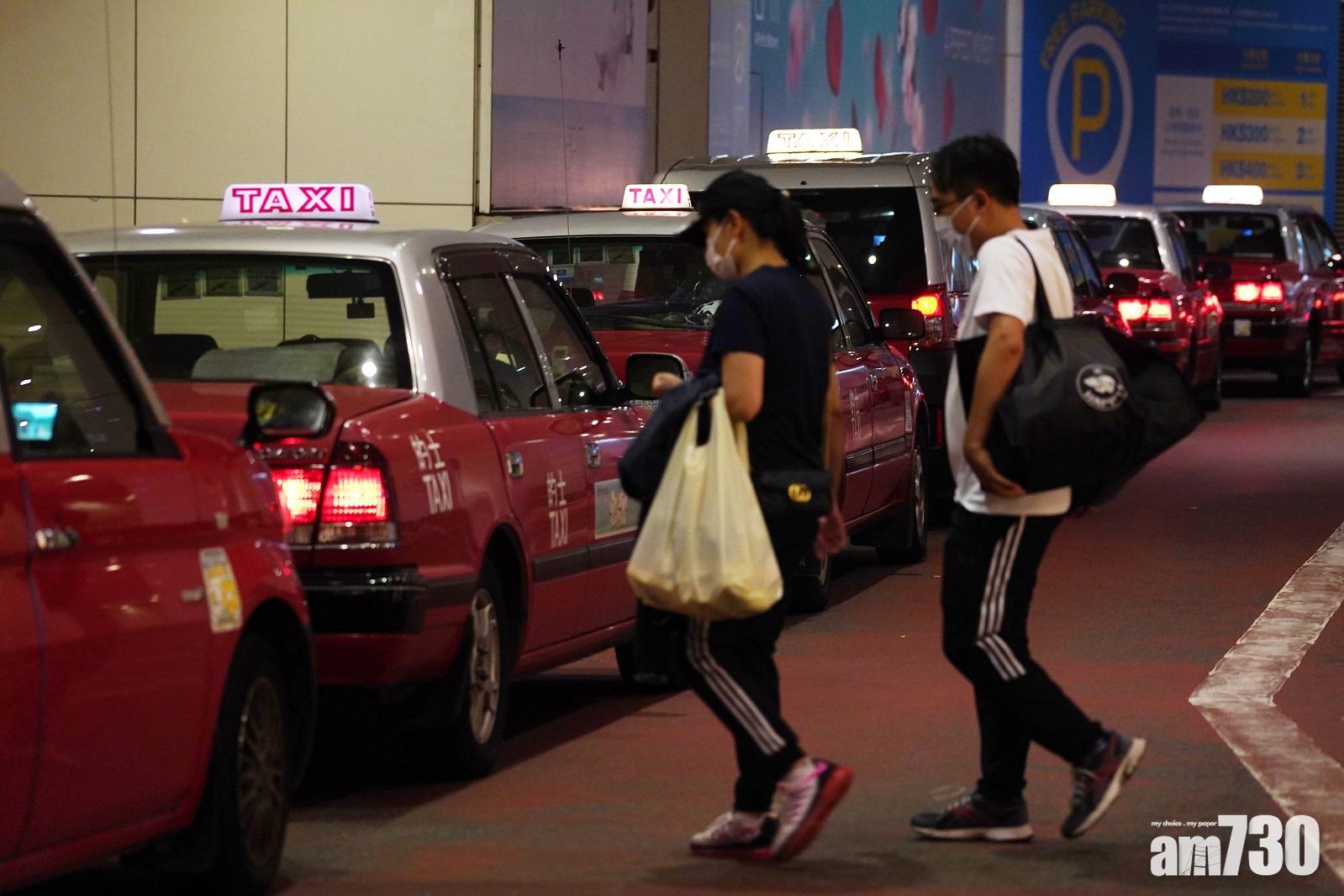 網上熱話｜正職收工後夜晚再揸的士　網民享受放鬆自由時光