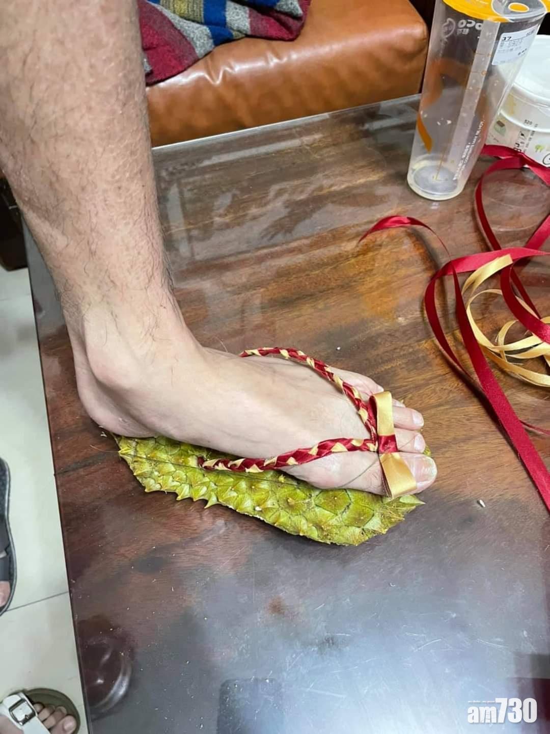 留家抗疫太無聊？神人DIY榴蓮養生拖鞋 網友建議試穿跳繩