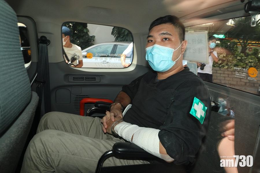 唐英傑案｜警供稱原冀攔截被告　詎料突加速遂舉盾惟鬆手「彈開咗」