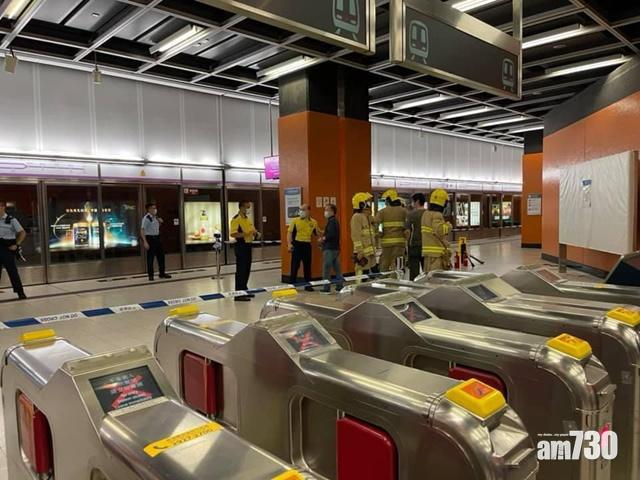 持續更新｜港鐵指中午寶琳站月台旁有廣告牌冒煙  服務已回復正常