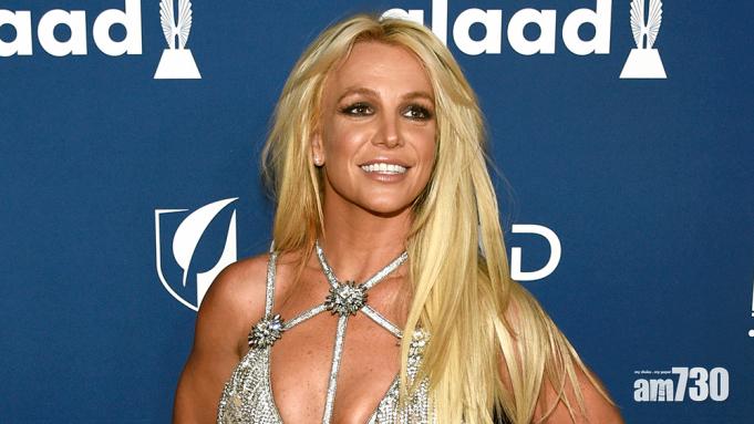 天后反擊｜Britney向父發禁令後與男友度假