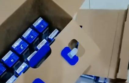 網上熱話｜一箱飲品紙箱「留空」五成      網民批過度包裝