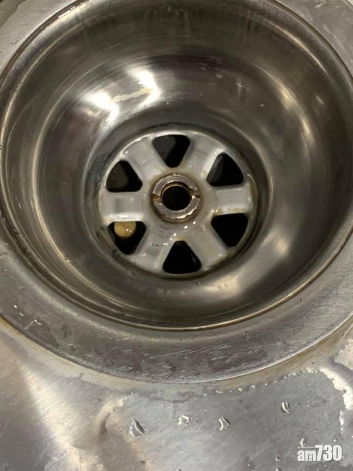 網上熱話｜跌咗筷子落水隔點算？　網民：幫你整咗，唔使多謝