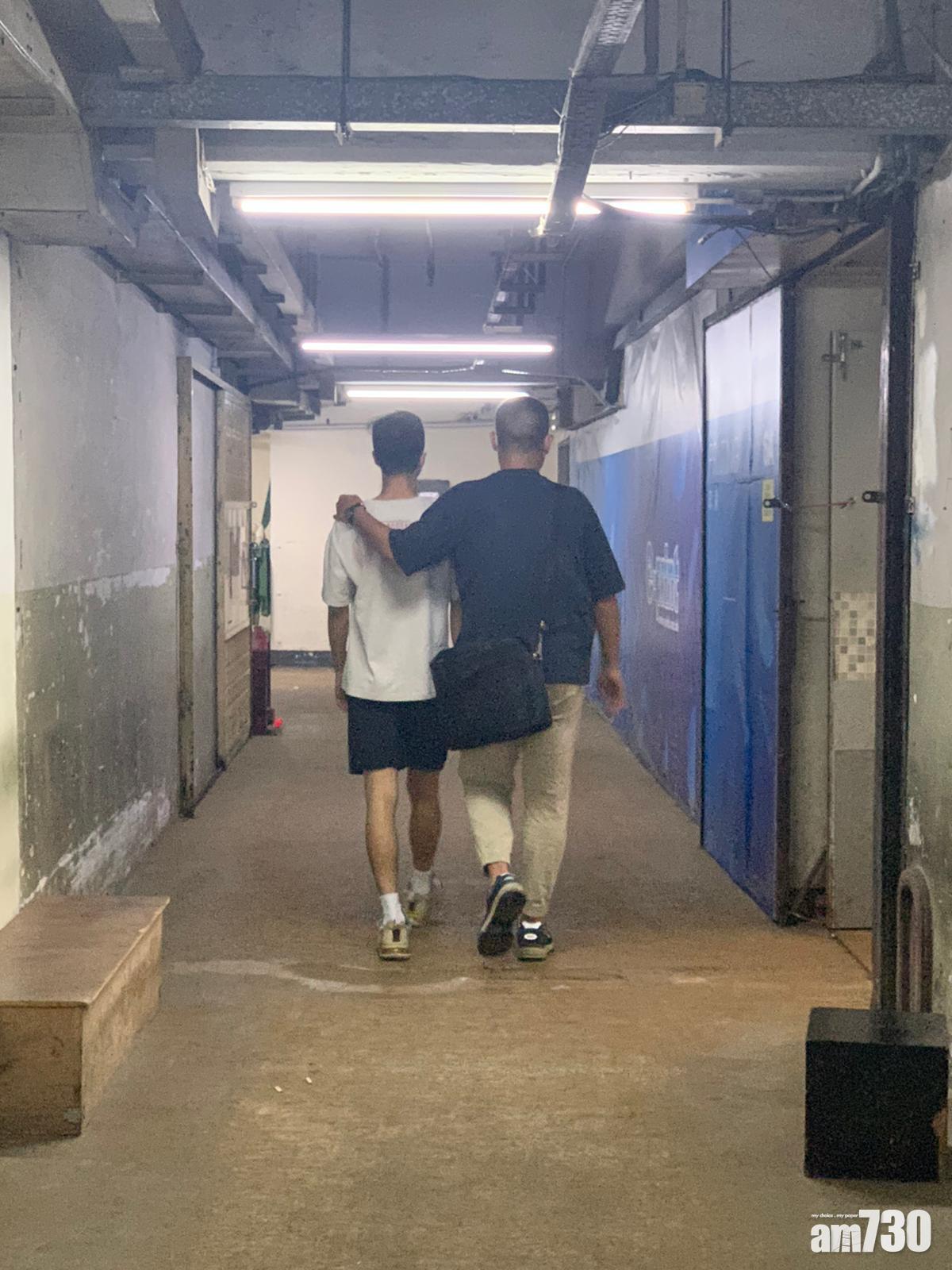 警突擊搜查觀塘區派對房間　拘負責人票控15人