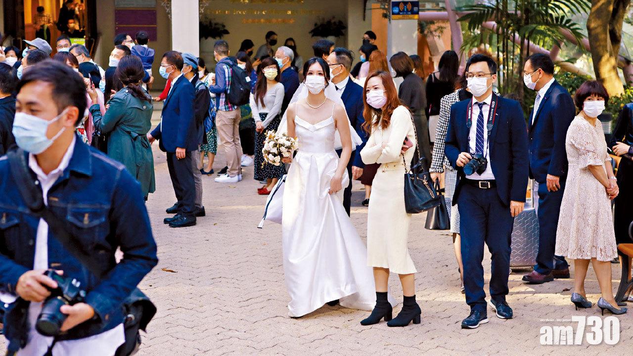 遲婚趨勢 女士初婚年齡突破30大關 生育年齡中位數32.3歲