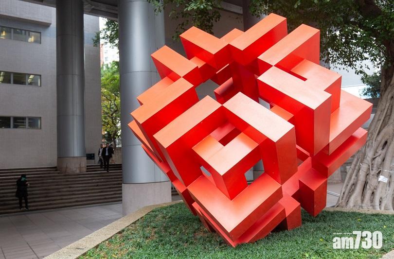 翠屏南邨天降石屎擊斃婦人　遺屬入稟向房委會索償