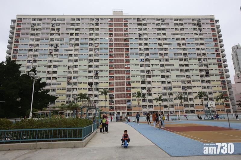 公屋申請增至25.46萬宗　長者一人輪候時間延至3.7年