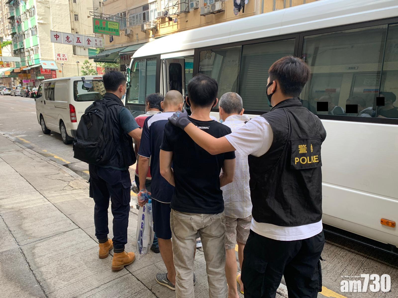 警打擊毒品行動 9男女被捕2男女為避拘捕一度危站窗外