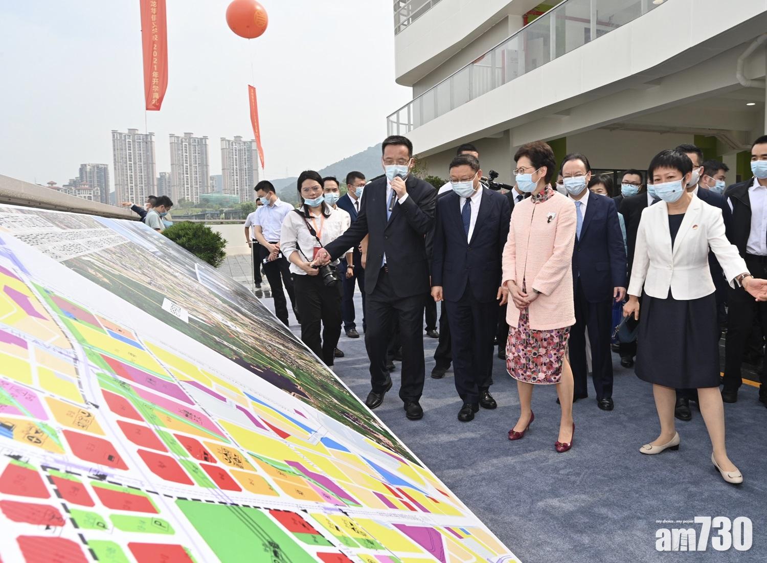 林鄭冀粵港早日免檢通關　出席深港合作會議