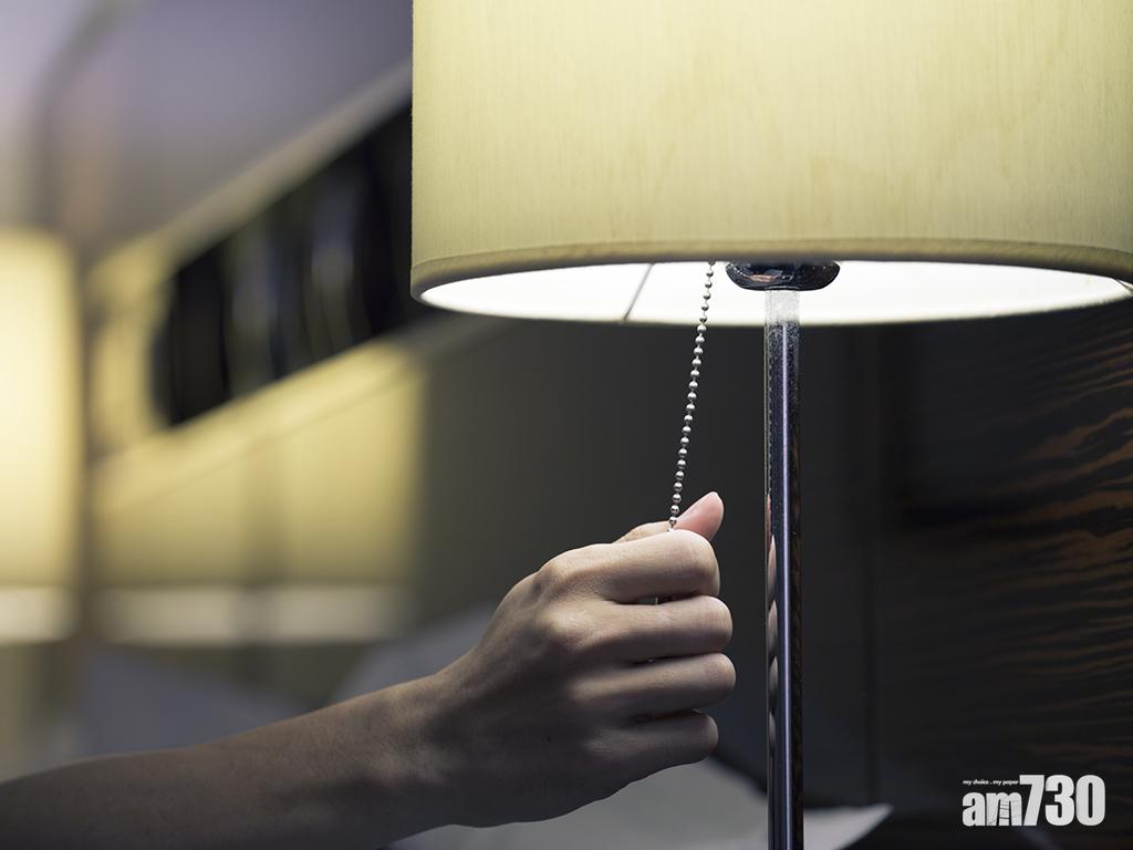 關燈睡覺有原因 提升褪黑激素助安眠