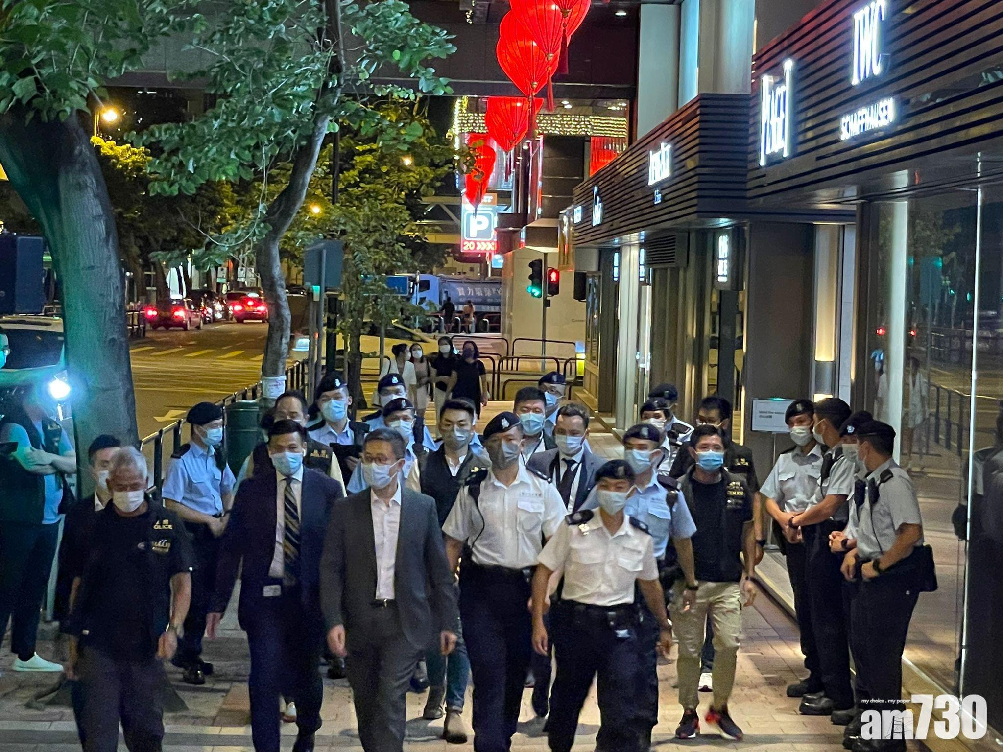  警方一連四日反罪惡行動拘298人  違限聚令發248張定額罰款通知書