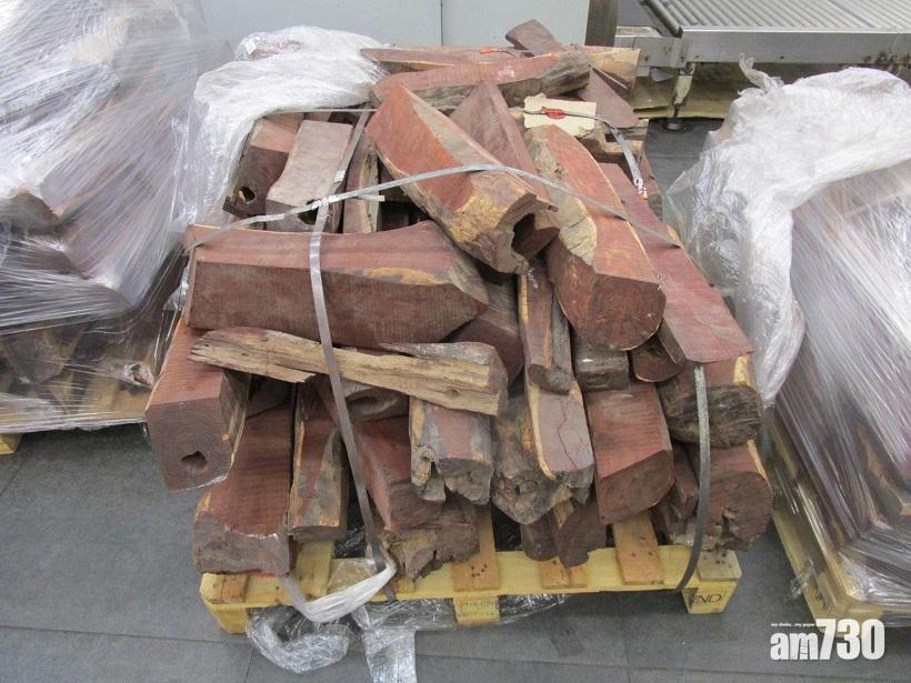 海關機場檢獲值近千萬元受管制紫檀木