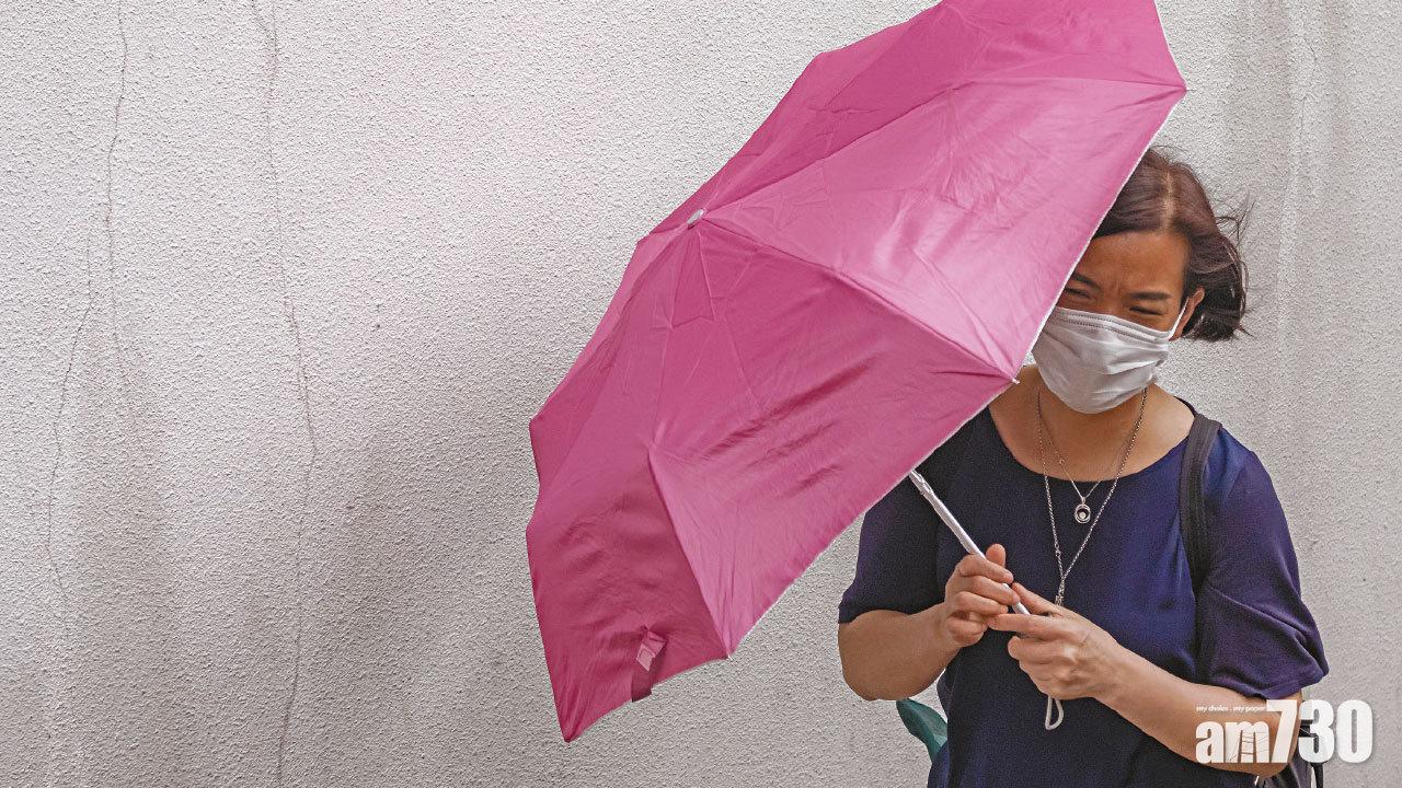 狂風大雨來襲 今料掛3號風球