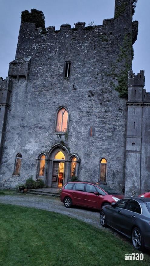 愛爾蘭城堡探靈有料到  女子拍到詭異照僅說「無法解釋」