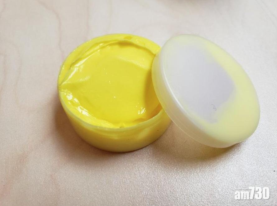 灣仔一中醫處方藥膏涉含西藥成份  衛生署籲停用 警拘一人