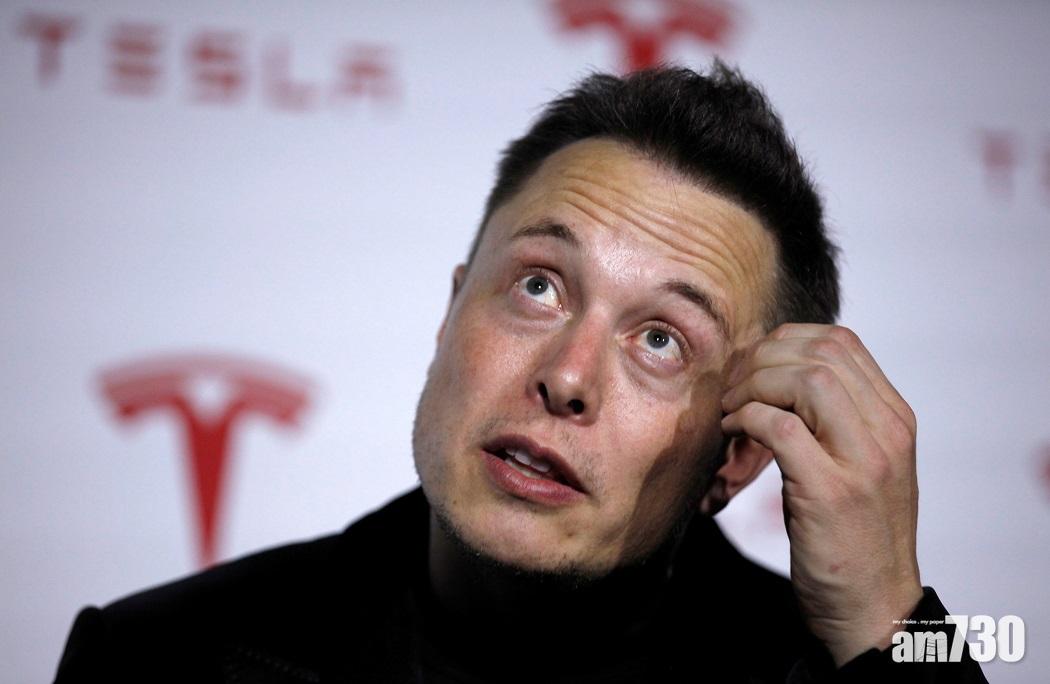 不滿被斥唔交稅  馬斯克狂窒桑德斯︰成日唔記得你仲在生！