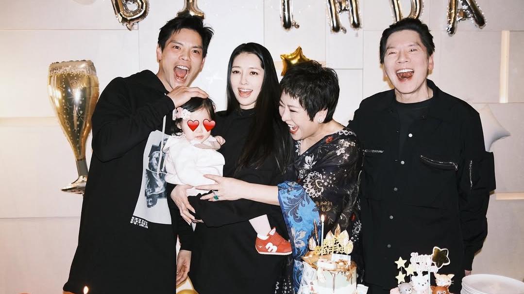 向太贈地予新抱郭碧婷照顧過百流浪毛孩　網民：奶奶典範