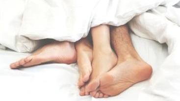 人妻為子女入名校「獻身校長」，鬧綠帽夫：你兩萬工資不嫌丟人？