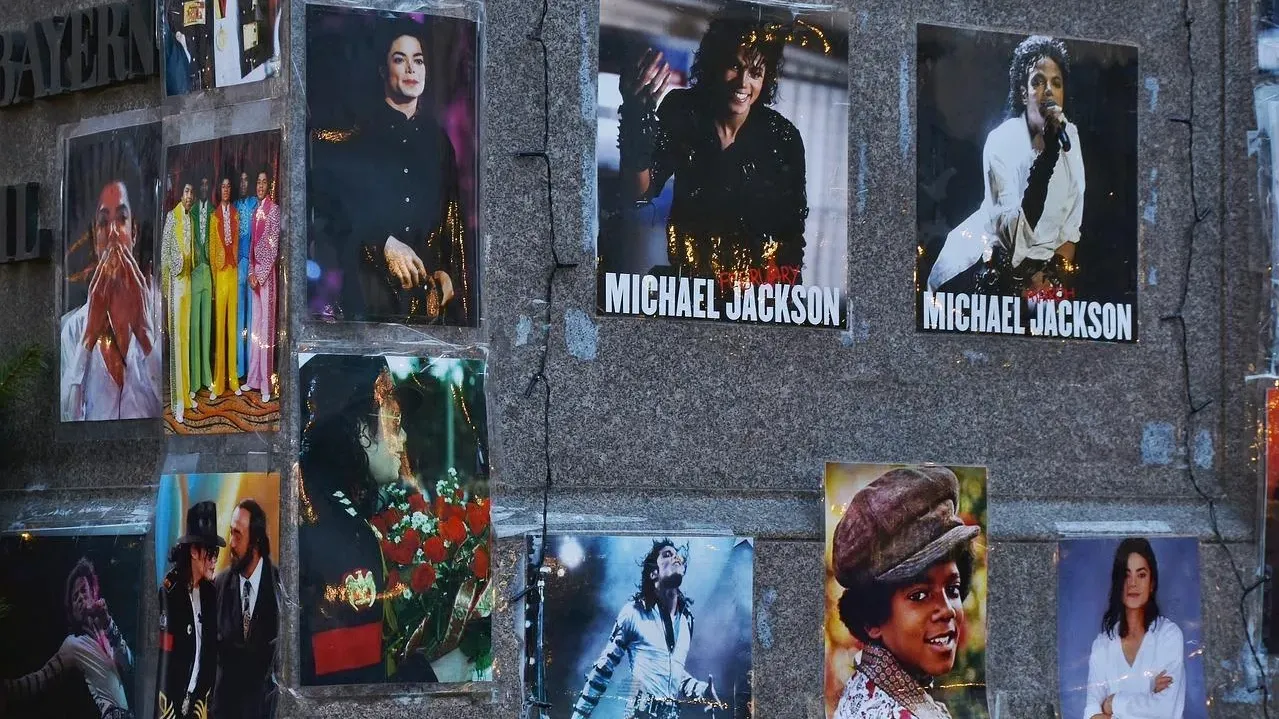 福布斯已故名人富豪榜出爐 Michael Jackson力壓貓王John Lennon年賺近9億港元