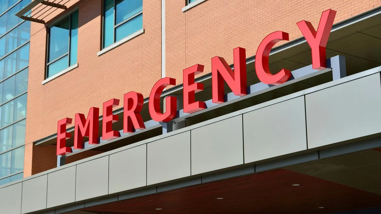 印度排燈節火車站萬頭鑽動　旅客搶上車爆發踩踏意外9人受傷