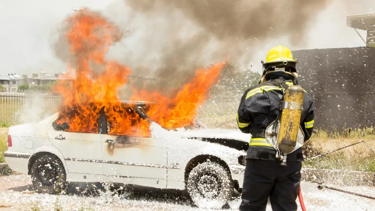 靜岡火燒車元凶竟是礦泉水瓶　消防：放在車內即可引致大火