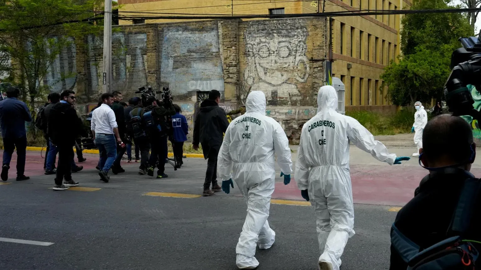 智利高中爆炸釀35傷　學生在校內「自製燃燒彈」肇禍