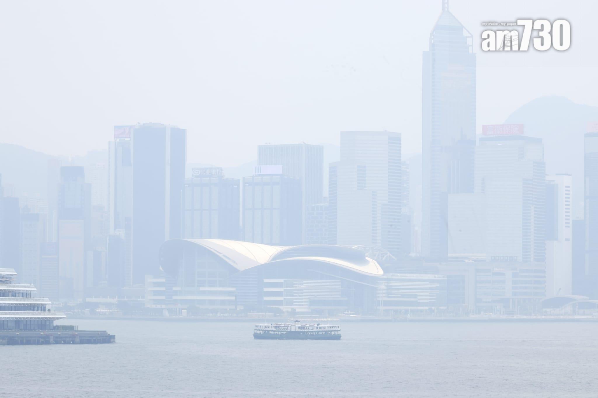 受颱風杜蘇芮影響，本港多區空氣質素健康指數達「嚴重」水平。(林俊源攝)