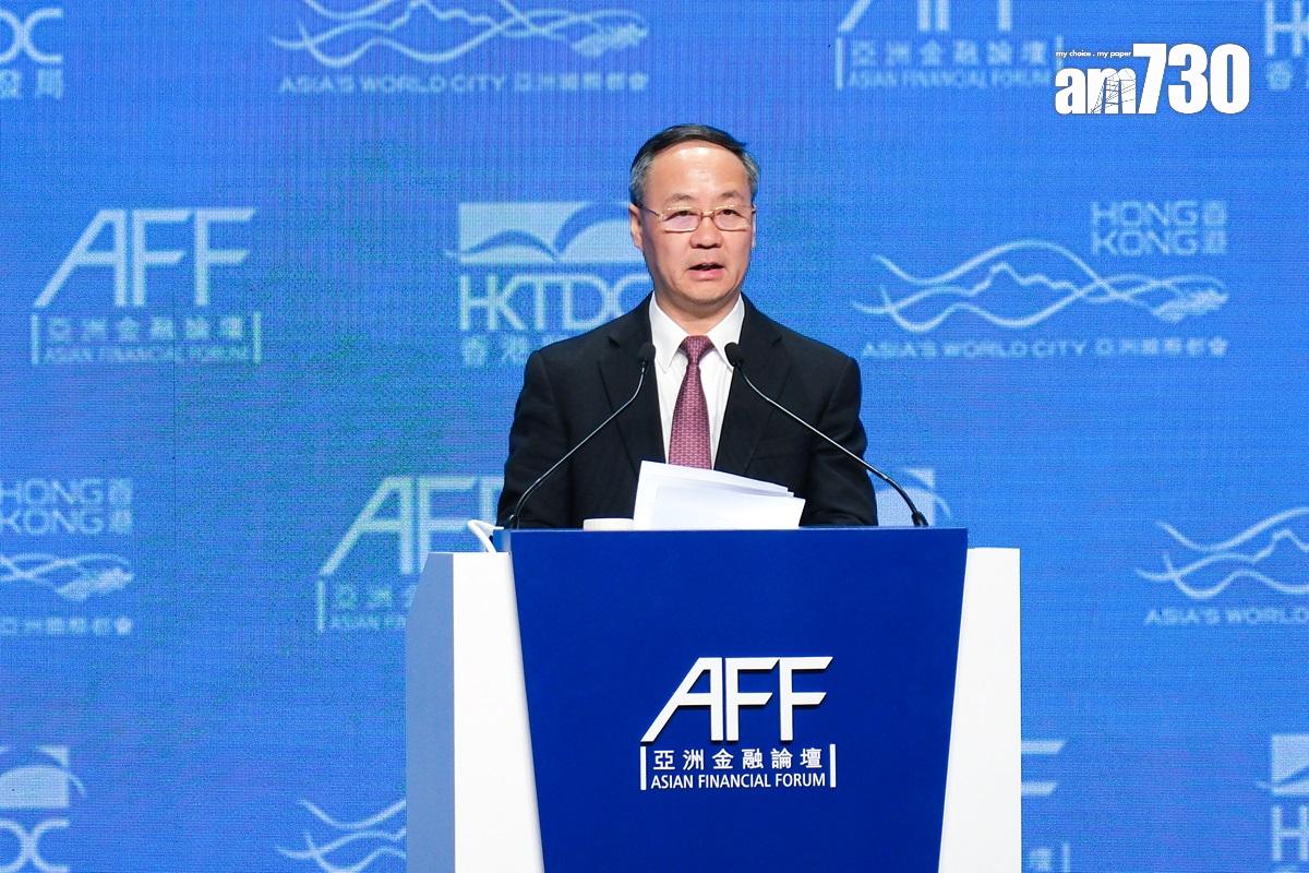 李雲澤指，內地經濟發展「底子厚」，金融業總體穩健風險可控。(中新社)